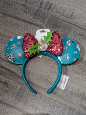 Disney Aulani Christmas Ears